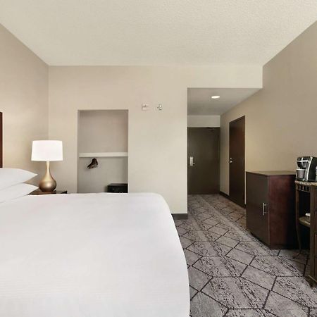 Doubletree By Hilton Atlanta Northeast/Northlake Tucker Eksteriør bilde