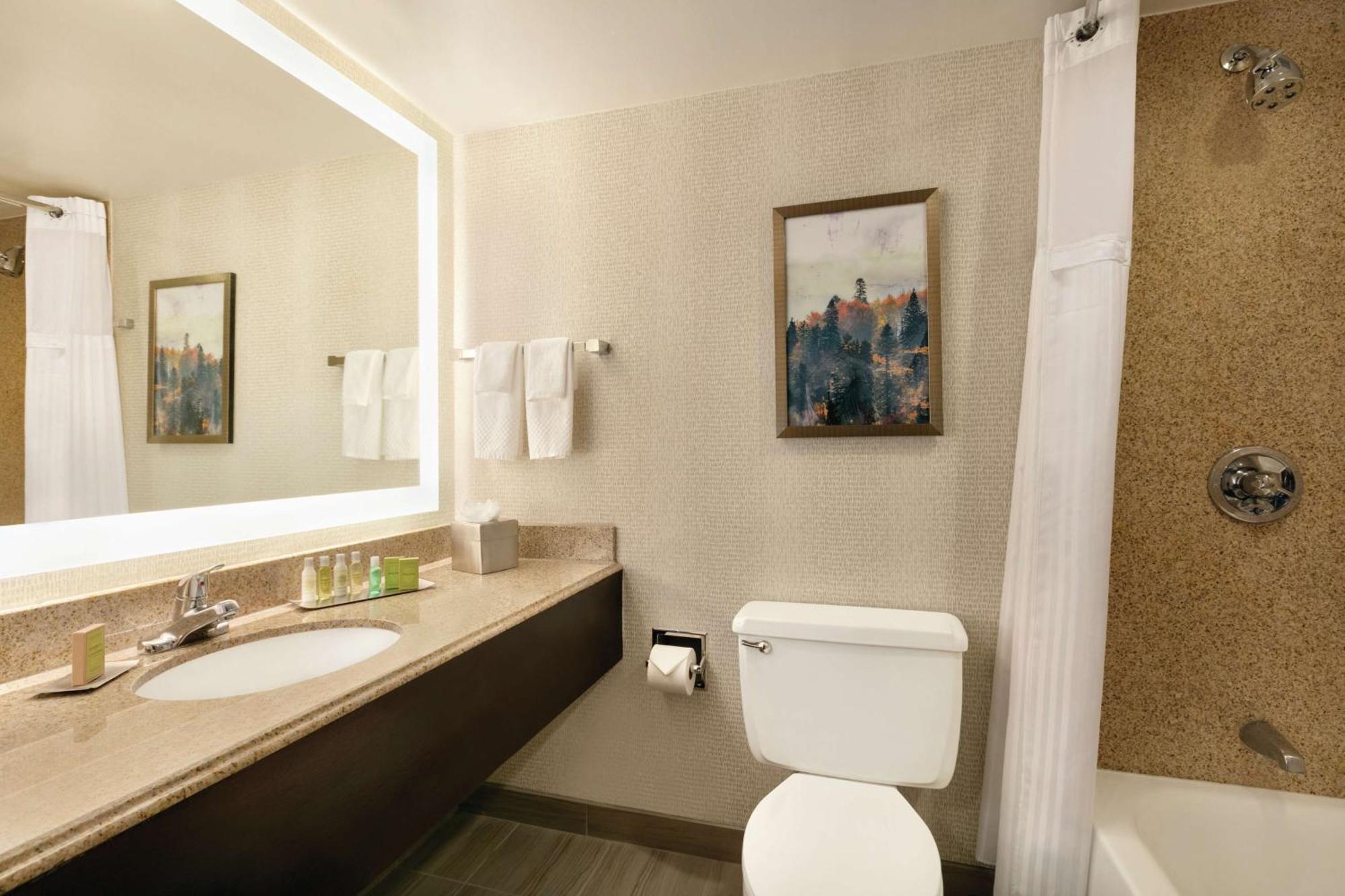 Doubletree By Hilton Atlanta Northeast/Northlake Tucker Eksteriør bilde