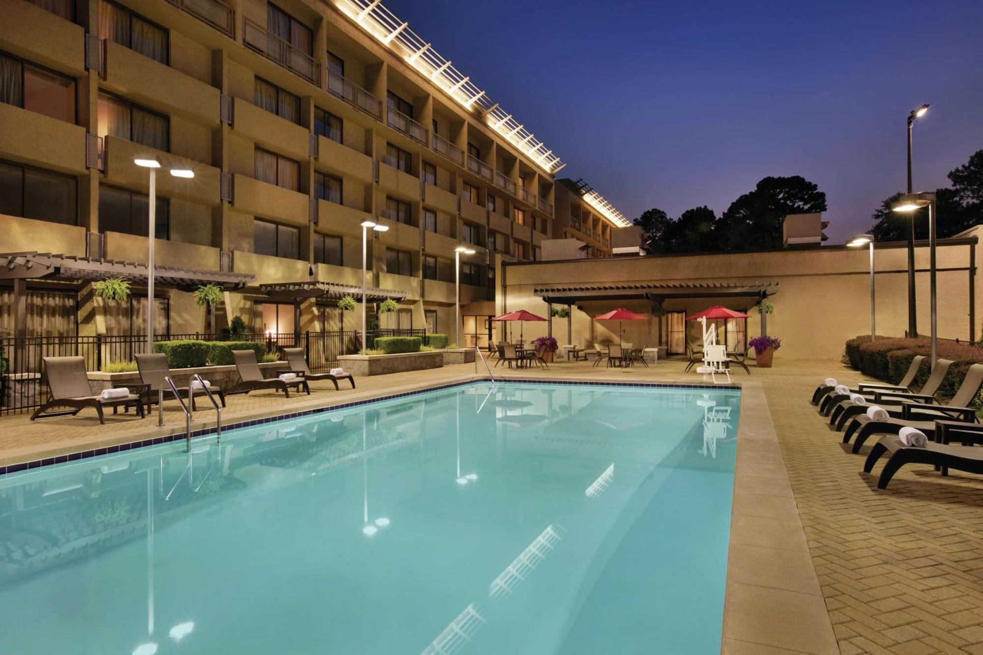 Doubletree By Hilton Atlanta Northeast/Northlake Tucker Eksteriør bilde